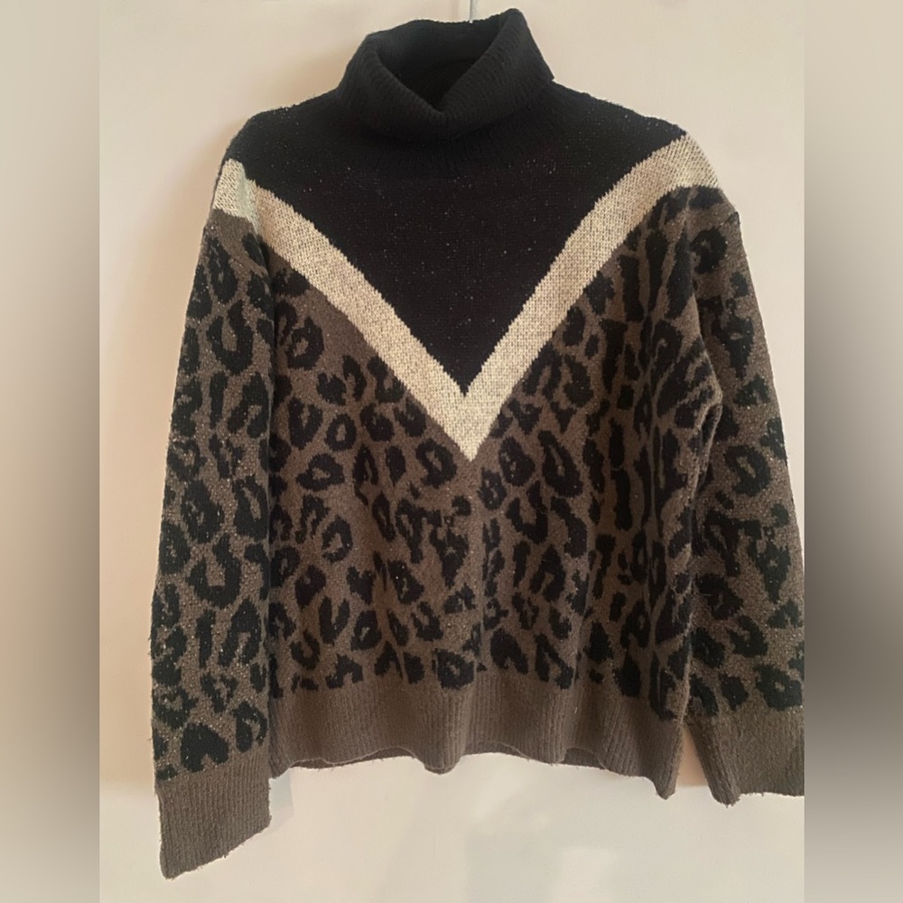 Sweater - Cozy, Soft Turtleneck Sweater.  Size S/P